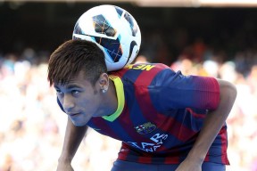 九游娱乐官方-王者归来！Scout复出首秀关键助攻引爆掘金主场